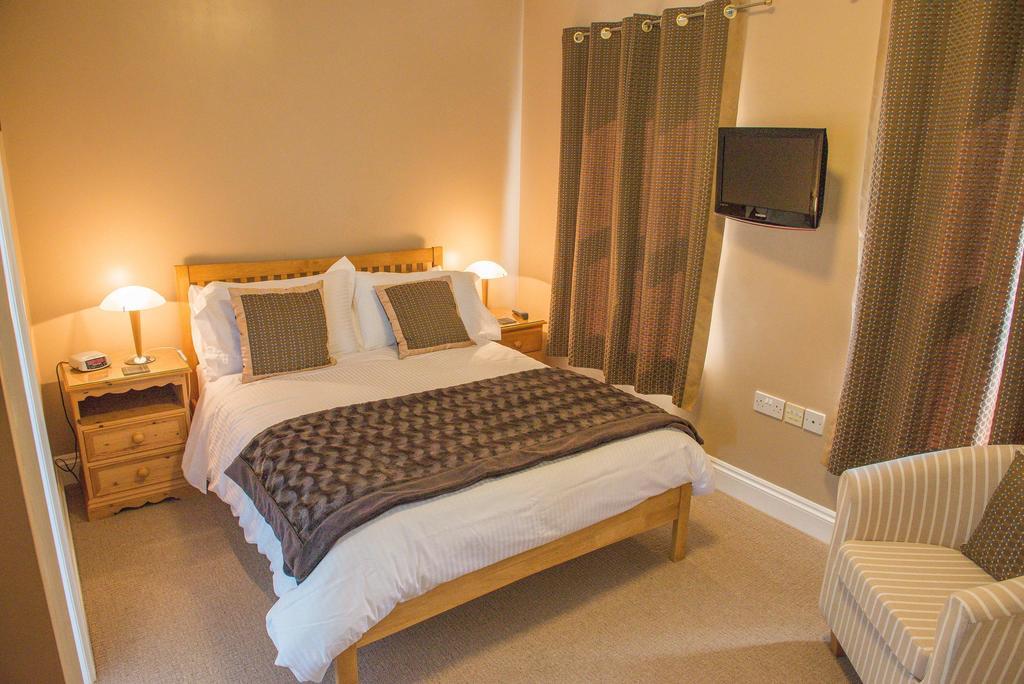 Carr Villa Dinnington Room photo