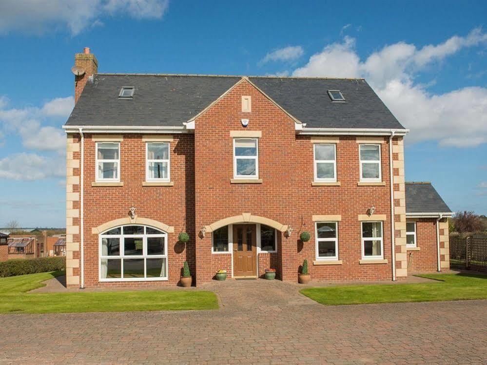 Carr Villa Dinnington Exterior photo